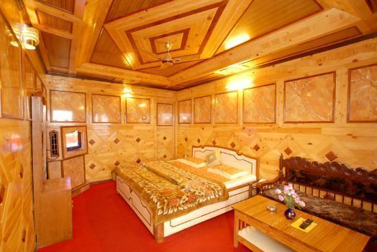 Hotel Vikrant Найнітал Екстер'єр фото